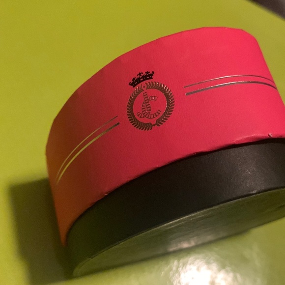 Juicy Couture Gold Tone Glitter Red Lip Pendant Necklace With Earrings - Picture 3 of 5